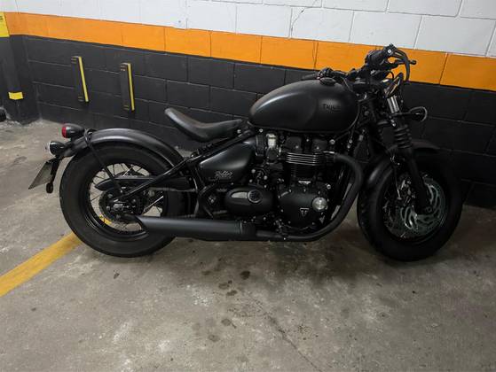 TRIUMPH BONNEVILLE BOBBER 1200 TRIUMPH BONNEVILLE BOBBER 1200